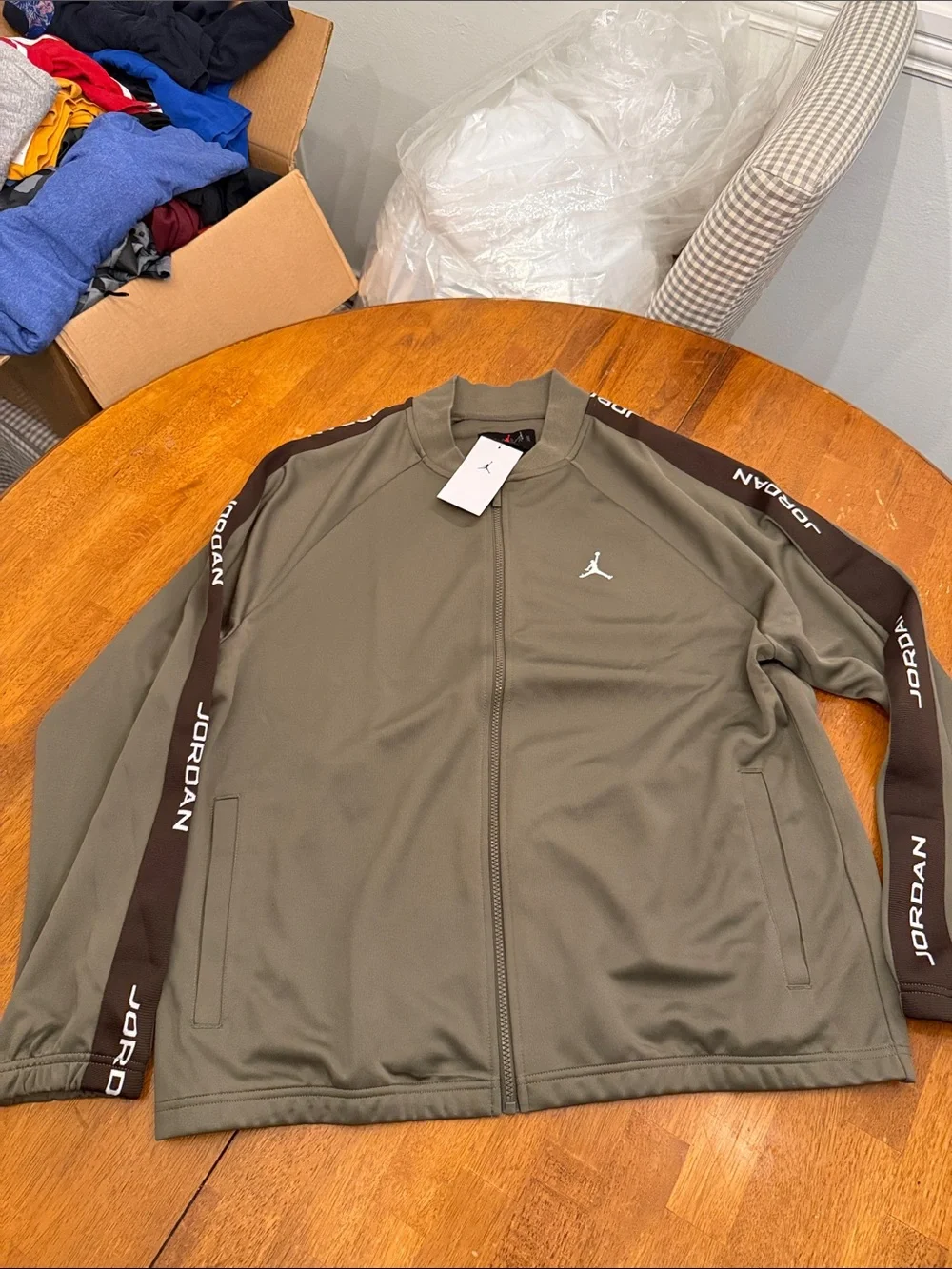 Nike Air Jordan Essentials Tracksuit Jordan Olive Jacket Mens XL New HF9339-222